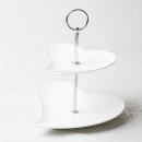 スイーツが一段と可愛く見える!ハートの2段ケーキスタンド