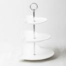 スイーツが一段と可愛く見える!ハートの3段ケーキスタンド