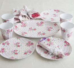 カジュアルなガーリーティーセットギフト♪(ローズ&パッチワーク/4客18点セット)